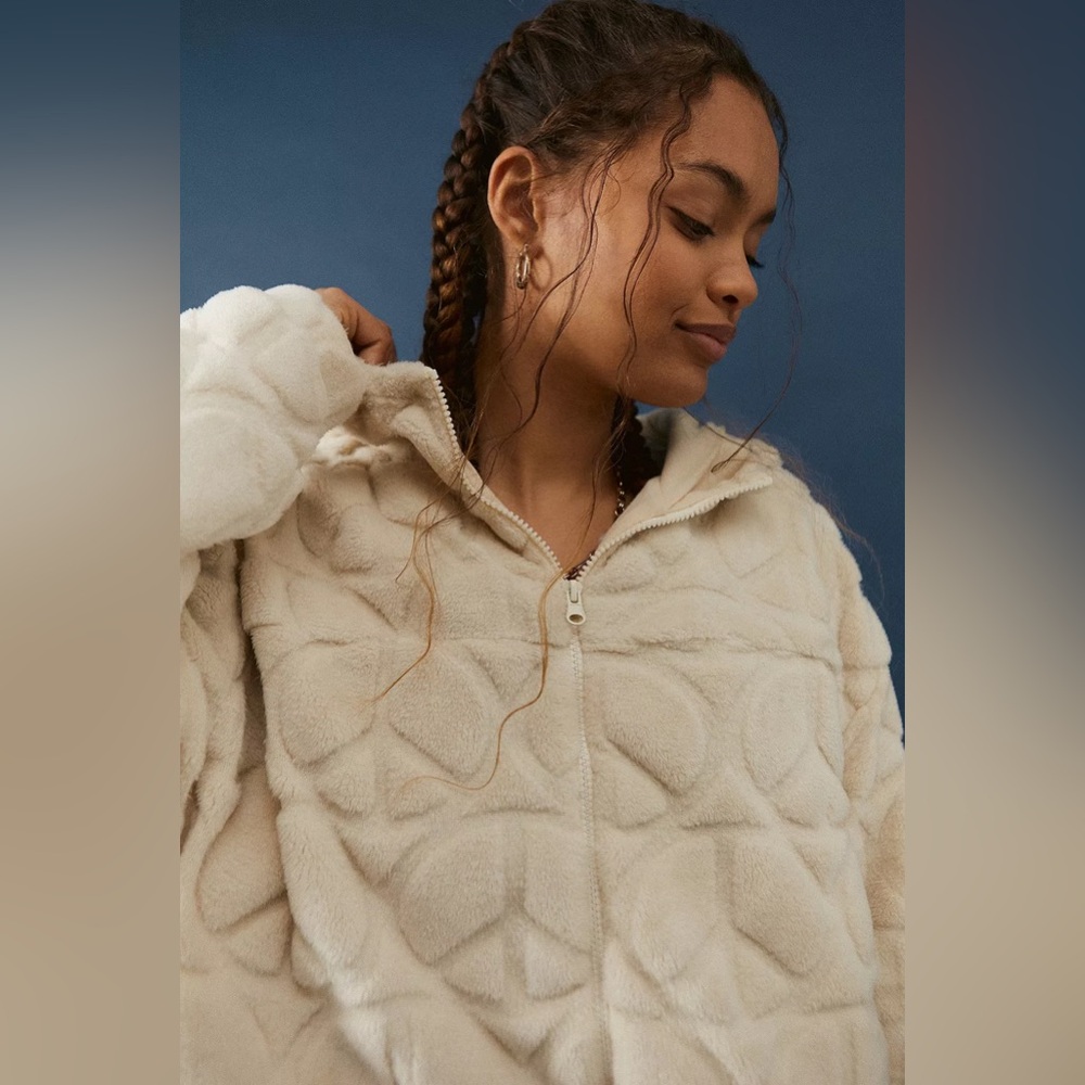 WOW Urban Outfitters Peace Sweatshirt